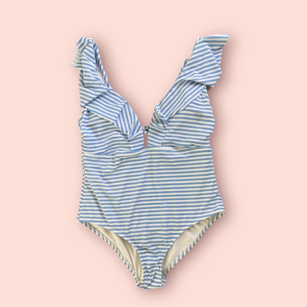 Women's Ruffle Swimsuit